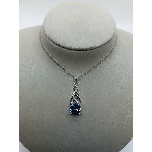 Celtic Knot 925 Sterling Silver Necklace Simulated Tanzanite CZ Pendant 18–20" - Picture 1 of 5